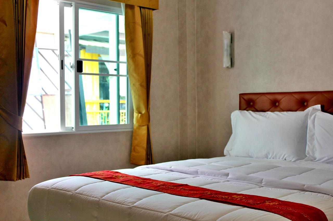 Everest Boutique Hotel Бангкок Экстерьер фото